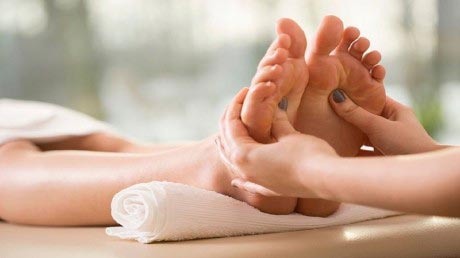 oil-masage-benefits-in-hind